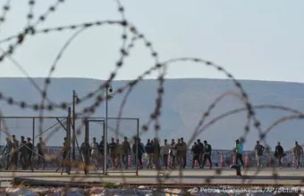 Έλληνες Ρομά σε κέντρο υποδοχής