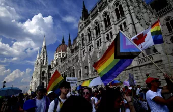 Ουγγαρία: Ναι σε συνταγματική τροποποίηση αναγνώρισης δύο φύλων και προστασίας παιδιών