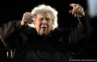 Μίκης Θεοδωράκης μουσική πορεία