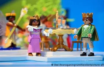 Φιγούρες Playmobil σε έκθεση