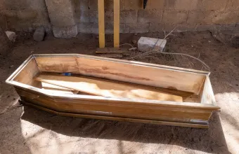 Μαλάουι: Καταζητούνται 9 για ψεύτικη κηδεία και διακίνηση λαθραίου ξυλοκάρβουνου