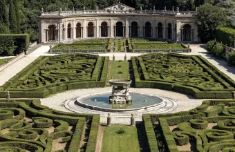 Βίλα Αλμπάνι Τορλόνια