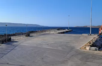 Λιμάνι Λαυρίου αυτοκίνητο