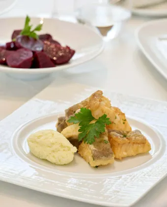 25η Μαρτίου: 16 μαγαζιά για μπακαλιάρο, θαλασσινά και ουζάκι