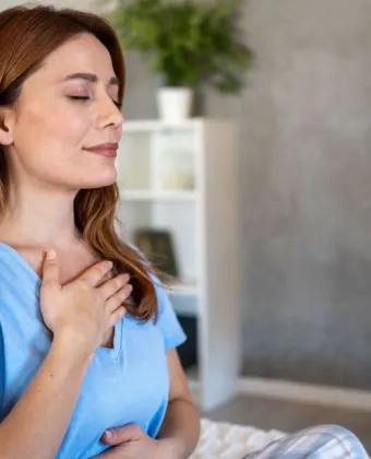 Η βιταμίνη που ωφελεί τους πνεύμονες και σε ποιες τροφές θα τη βρεις