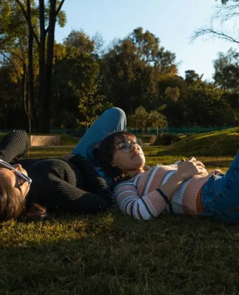 Ποιοι είναι πραγματικά φίλοι