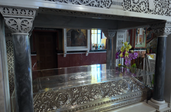 Νάξος: Η γειτονιά που ξαναζωντανεύει τον 19ο αιώνα