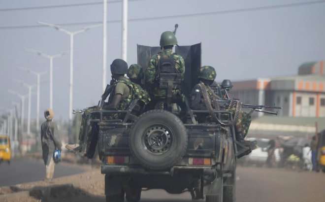 Nigeria army patrols