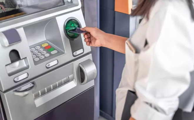 Λαμία: Άγνωστοι ανατίναξαν ΑΤΜ και αφαίρεσαν χαρτονομίσματα