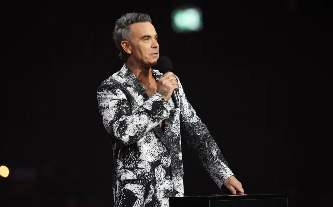 Όταν ο Άδωνις βρίσκει σύμμαχο στον Robbie Williams