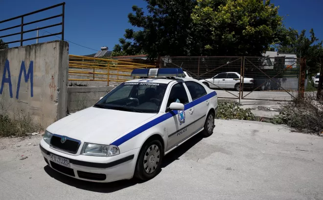 Περιπολικό ΕΛΑΣ στο Μενίδι