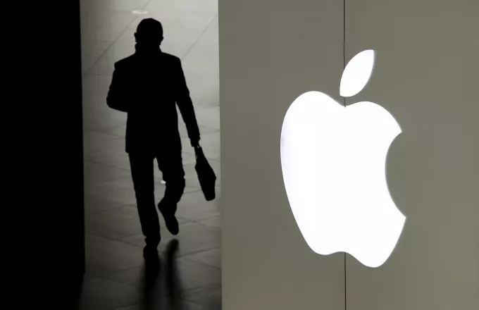 «Kατρακυλά» η αξία της Apple - Γιατί κατέγραψε απώλειες 430 δισ. δολαρίων
