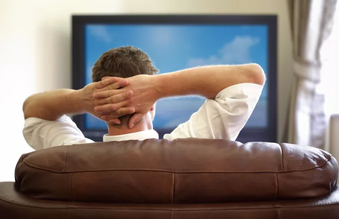 Γρηγορότερη η απώλεια μνήμης στους άνω των 50 που βλέπουν ώρες τηλεόραση