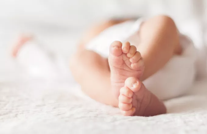 Σκεπτικισμός των Βρετανών γιατρών για το μωρό με 3 γονείς στην Ελλάδα