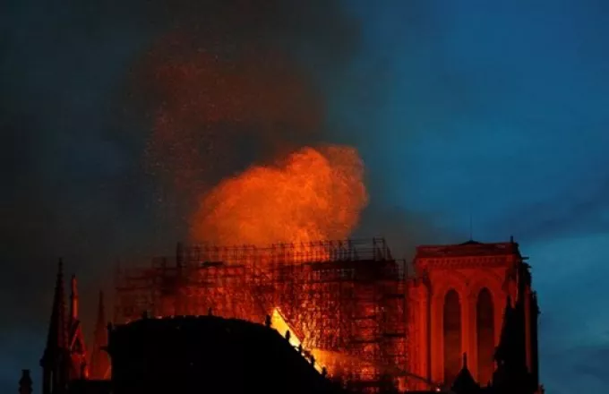 Εισαγγελέας: Πιθανό ατύχημα η πυρκαγιά στην Παναγία των Παρισίων  