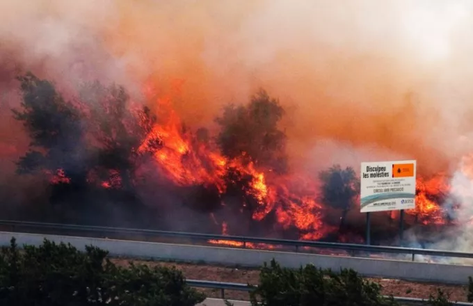 Ισπανία: Μεγάλη πυρκαγιά στην Καταλονία
