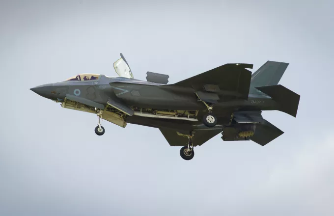 Yeni Safak: Η Τουρκία μπορεί να αναθεωρήσει την αγορά των F-35
