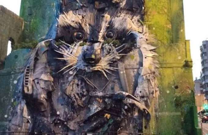 Καλλιτέχνης φτιάχνει γλυπτά από σκουπίδια για να αφυπνίσει τον κόσμο για την κλιματική αλλαγή (pics)