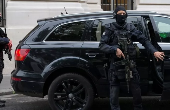 Επίθεση με μαχαίρι σε αγορά της Γαλλίας-2 νεκροί και 4 τραυματίες