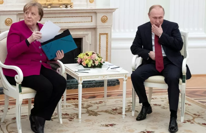 Τηλεφωνική επικοινωνία Μέρκελ - Πούτιν ενόψει της Διάσκεψης για την Λιβύη