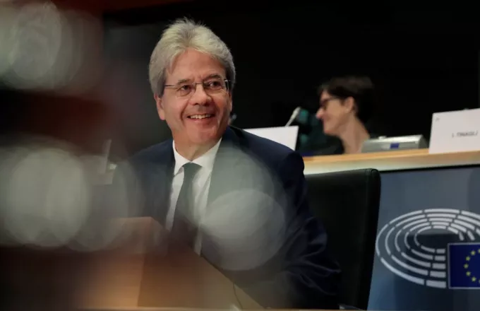 Κορωνοϊός: Υπέρ του ευρωομολόγου ο Ευρωπαίος επίτροπος Πάολο Τζεντιλόνι