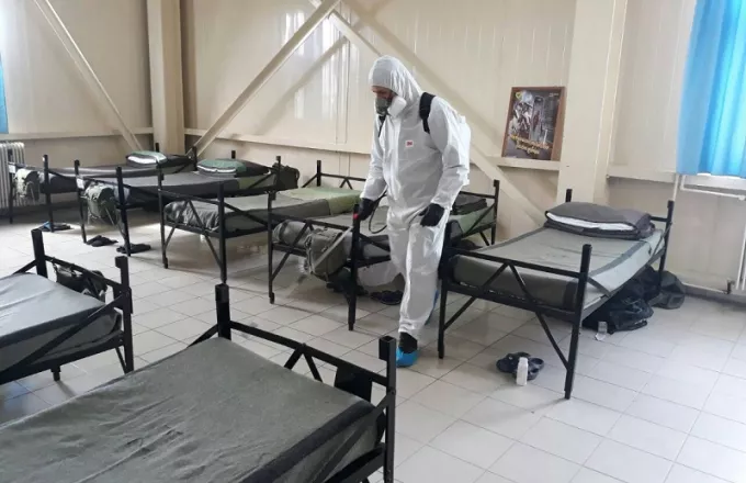 Κορωνοϊός: Παραγωγή αντισηπτικών από κατασχεμένα ξεκίνησε ο στρατός