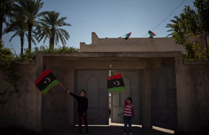 Λίβυη: Ο πόλεμος που κάποιοι επέλεξαν να ξεχάσουν – Ο Καντάφι, οι ΗΠΑ και οι φύλαρχοι