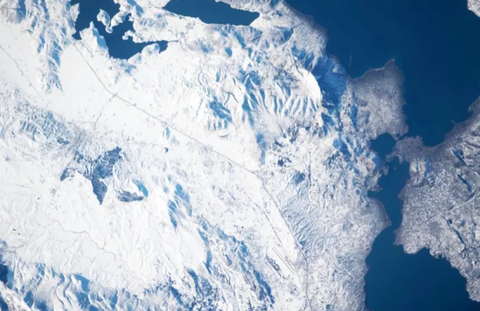 Η χιονισμένη Ελλάδα από το διάστημα-Δείτε τη φωτογραφία Γερμανού αστροναύτη
