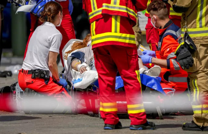 Βερολίνο: Όχημα έπεσε πάνω σε πλήθος - Ένας νεκρός και τουλάχιστον 8 τραυματίες 
