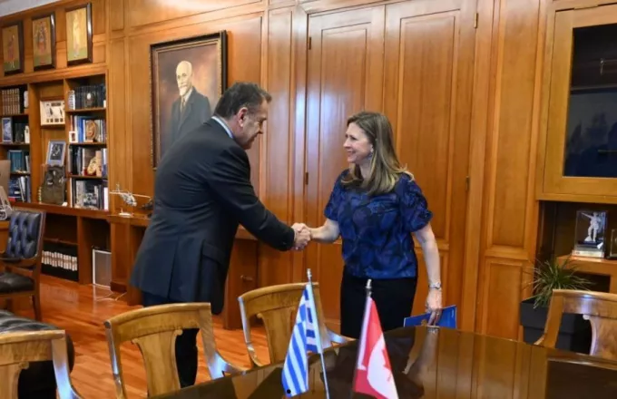 Παναγιωτόπουλος: Συνάντηση με την πρέσβη του Καναδά στην Ελλάδα 