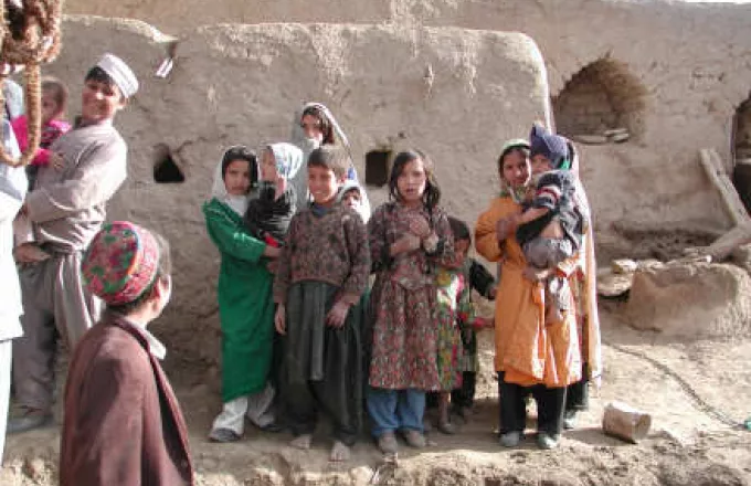 Το όπιο τρωει τις Αφγανές μητέρες