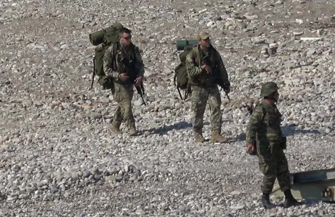 Το υπουργείο Άμυνας διαψεύδει μεταφορά στρατευμάτων στο Ανατολικό Αιγαίο