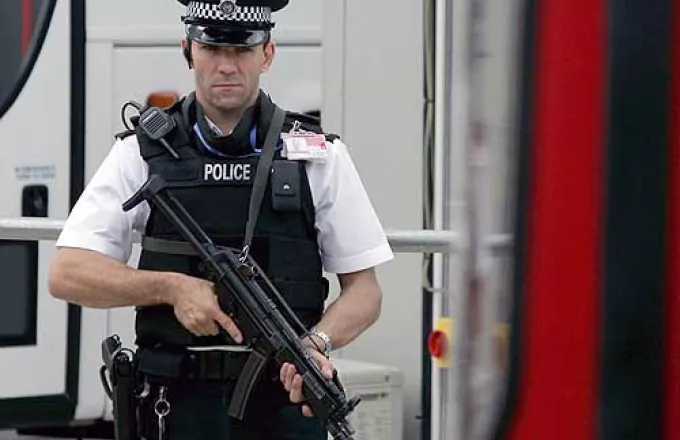 Συλλήψεις υπόπτων στη Βρετανία