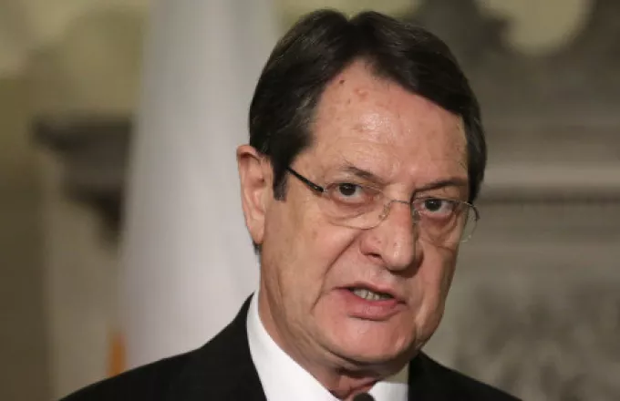 Κύπρος: Το Εθνικό Συμβούλιο τάσσεται υπέρ της εξόδου από το μνημόνιο, εντός του ευρώ 