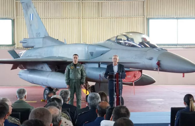 Αποστολάκης: Θα εξετάσουμε την προοπτική αγοράς F-35