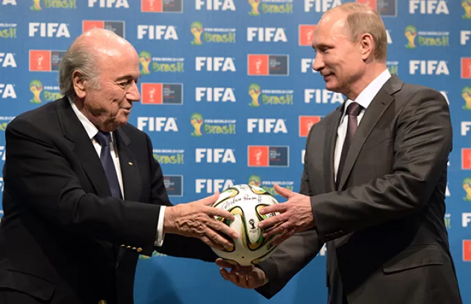 Μπλάτερ: Η FIFA στηρίζει «άνευ όρων» το Μουντιάλ της Ρωσίας