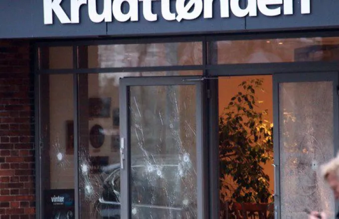 Δανία: Πυροβολισμοί σε καφέ με στόχο σκιτσογράφο – 1 νεκρός, 3 τραυματίες