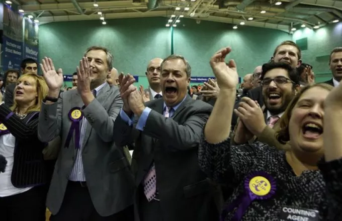 Δεύτερη βουλευτική έδρα για το UKIP του Νάιτζελ Φάρατζ
