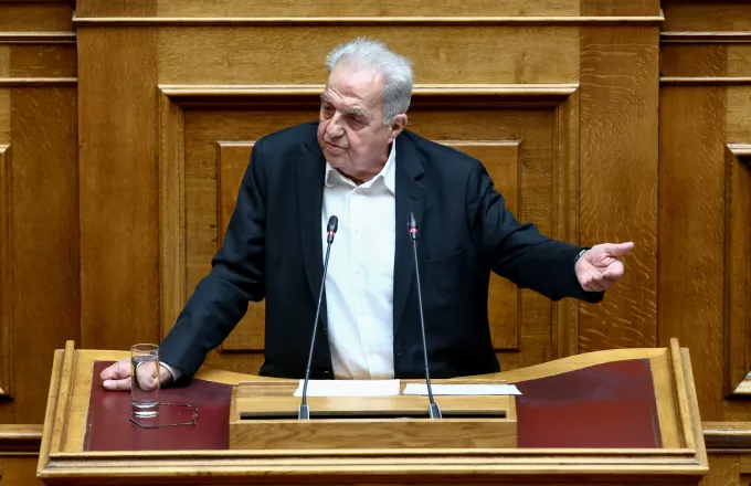 Παραίτηση Φλαμπουράρη προβλέπει η συμφωνία του ΣΥΡΙΖΑ με τους Οικολόγους