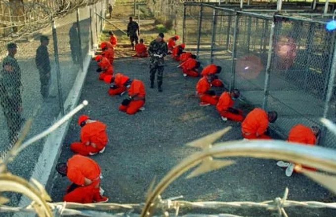 Πρώην φυλακισμένος στο Γκουαντάναμο θα μηνύσει τον Μπους 