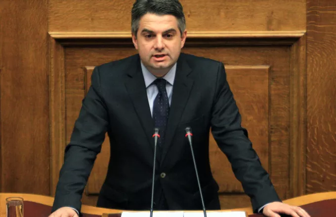 Επαναπατρισμό των καταθέσεων μελών της κυβέρνησης και βουλευτών ζητά ο Κωνσταντινόπουλος