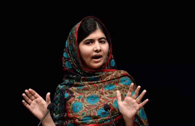 Με «κοφτερά μαχαίρια» απειλούν τη Μαλάλα οι ισλαμιστές