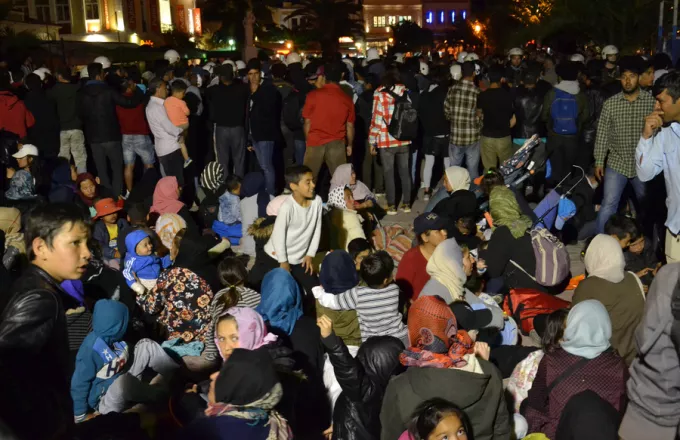 Αθώοι 108 πρόσφυγες που είχαν καταλάβει την πλατεία Σαπφούς στη Μυτιλήνη