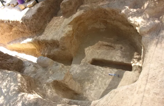 Δύο ασύλητοι μυκηναϊκοί τάφοι ήλθαν στο φως στην Νεμέα (pics)