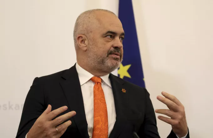 Στα πρόθυρα πολιτικής κρίσης η Αλβανία με νέα κόντρα Ράμα - Μέτα