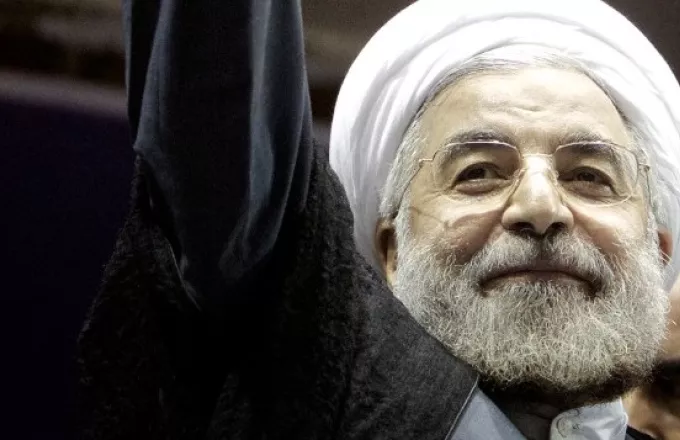 Ρουχανί: Μιλήστε στο Ιράν με τη γλώσσα του σεβασμού, όχι με κυρώσεις