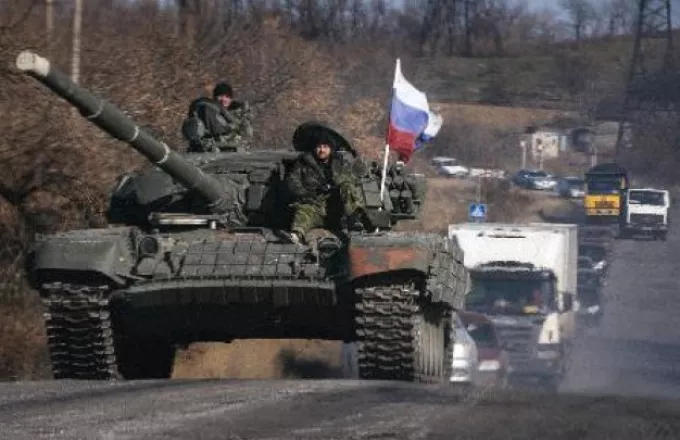 NATO: Βλέπουμε πομπές ρωσικών αρμάτων να μπαίνουν στην Ουκρανία
