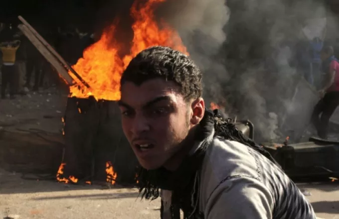 Αίγυπτος: Επέμβαση των ενόπλων δυνάμεων στο Σουέζ – επτά νεκροί από τις ταραχές