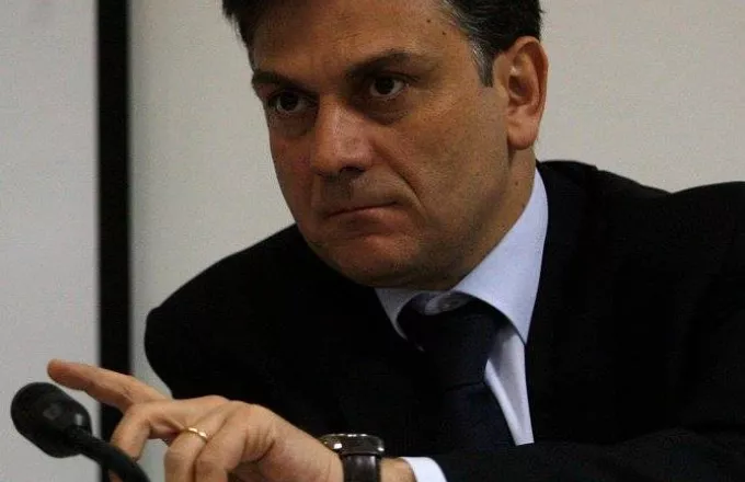 Θέμα ηγεσίας ΠΑΣΟΚ θέτει ανοιχτά ο βουλευτής Θάνος Μωραΐτης