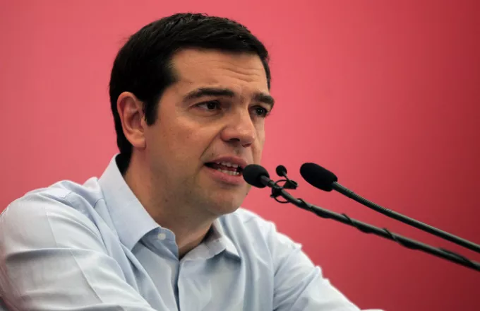 Τσίπρας στους FT: Στοχευμένες φορολογικές μειώσεις - Θέλω την Ελλάδα στο ευρώ